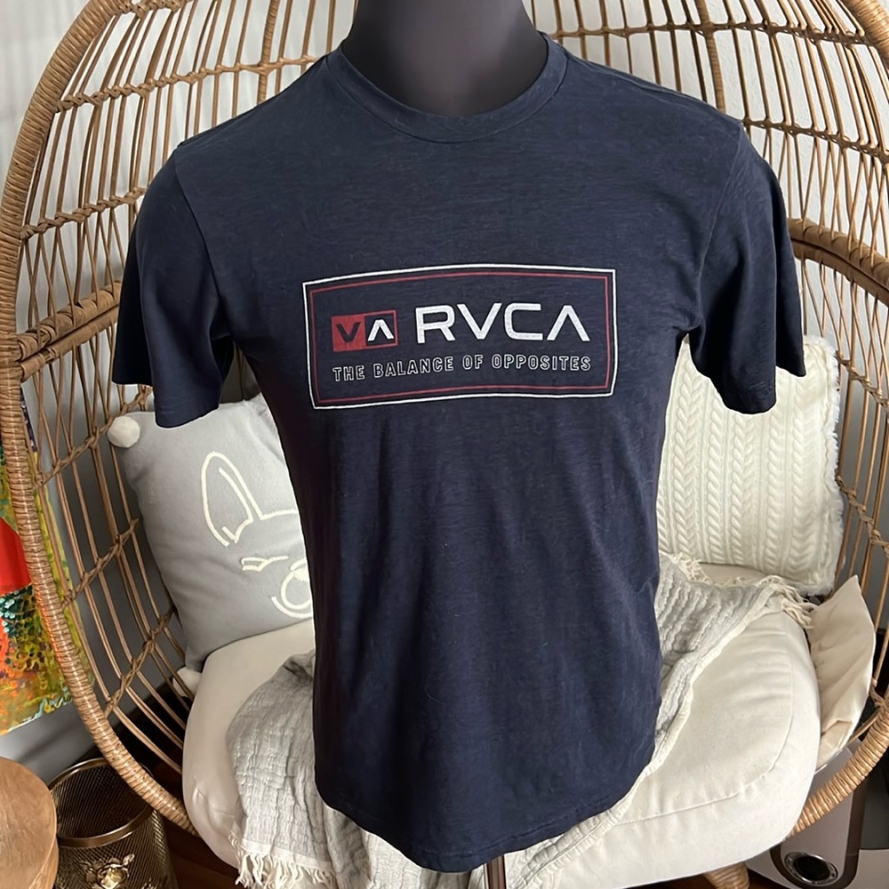 Men’s Size Medium RVCA Short Sleeve T-shirt
